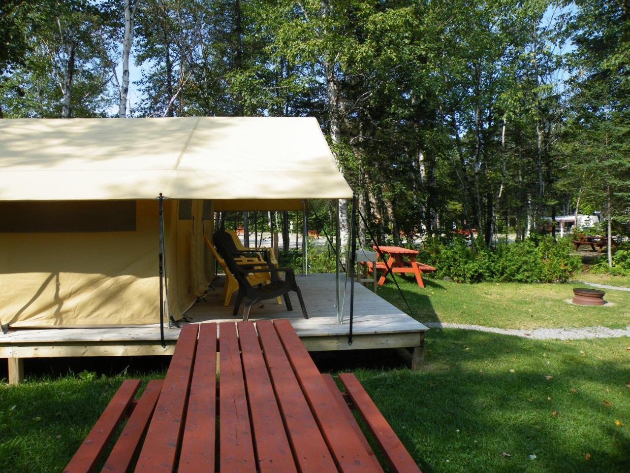 Prets-A-Camper Camping タドゥサック エクステリア 写真